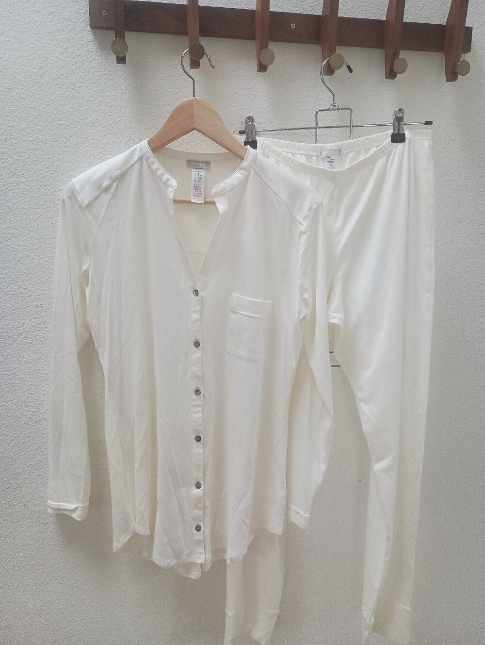 HANRO Luxury Cotton Button Front Pajama Set Cream Ivory Small NWOT